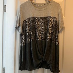Womens tie front tee